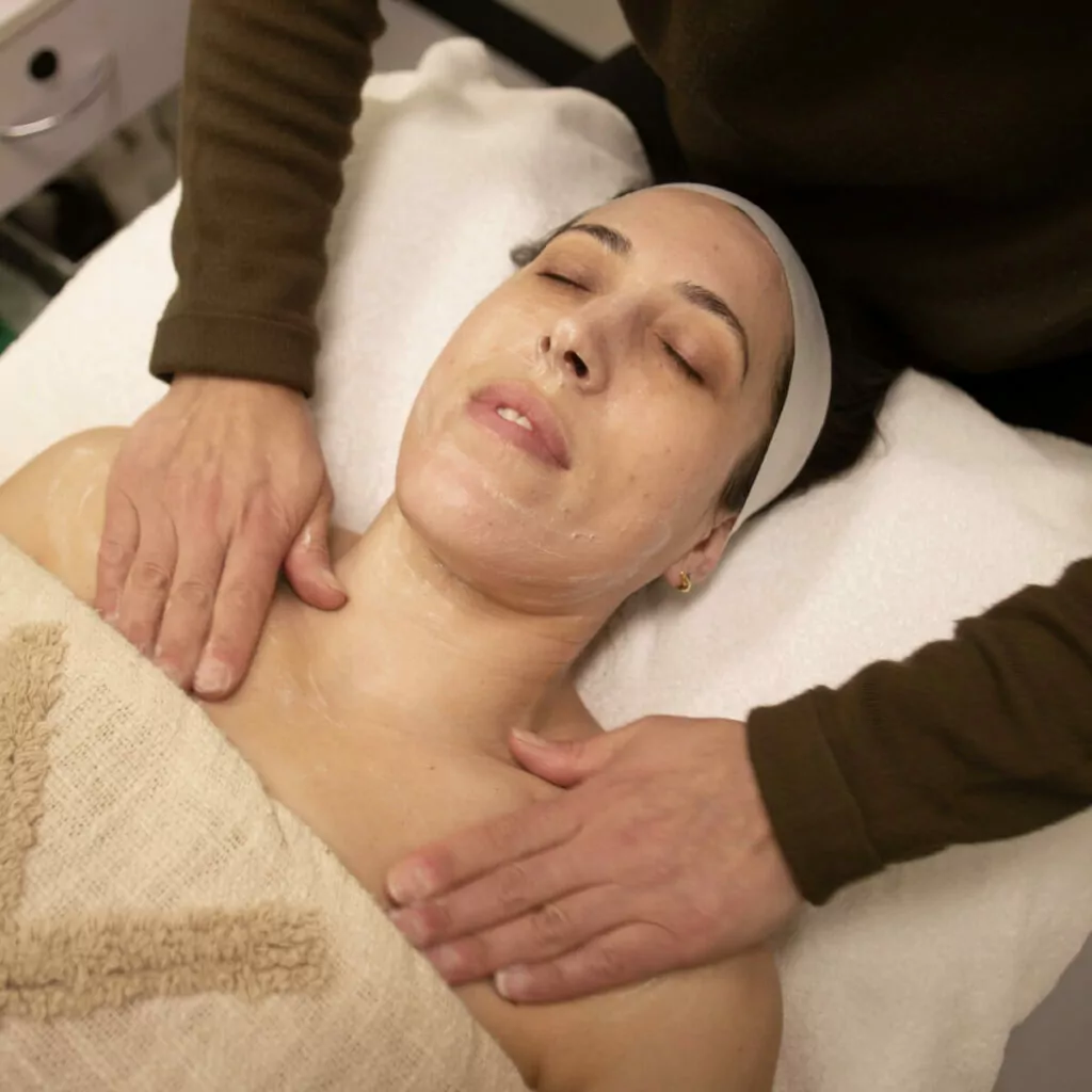 Facial Massage Tanya